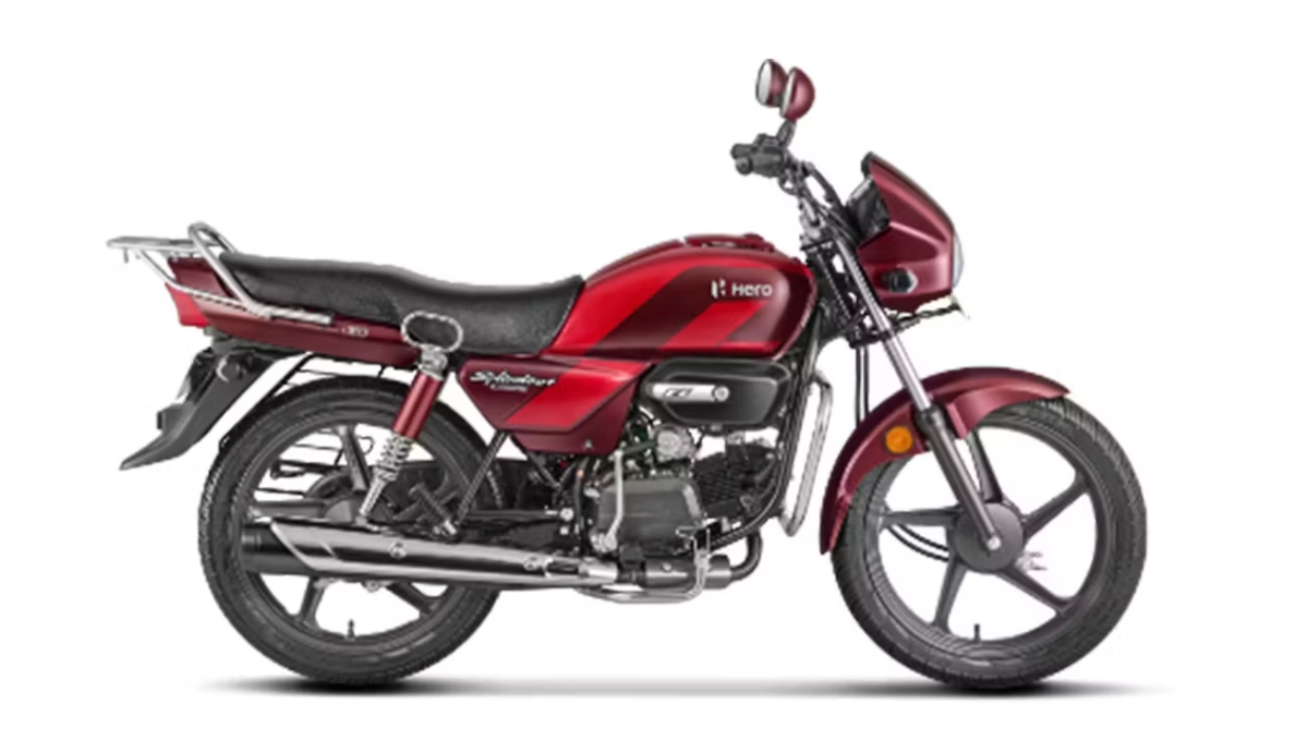 Priced at ₹75,000, the Hero Splendor Plus offers a mileage of 70 kmpl and a top speed of 87 kmph.