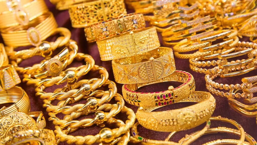 Gold Rate Today: Gold prices fell, but silver shone, know the latest rates of 13 September 2025