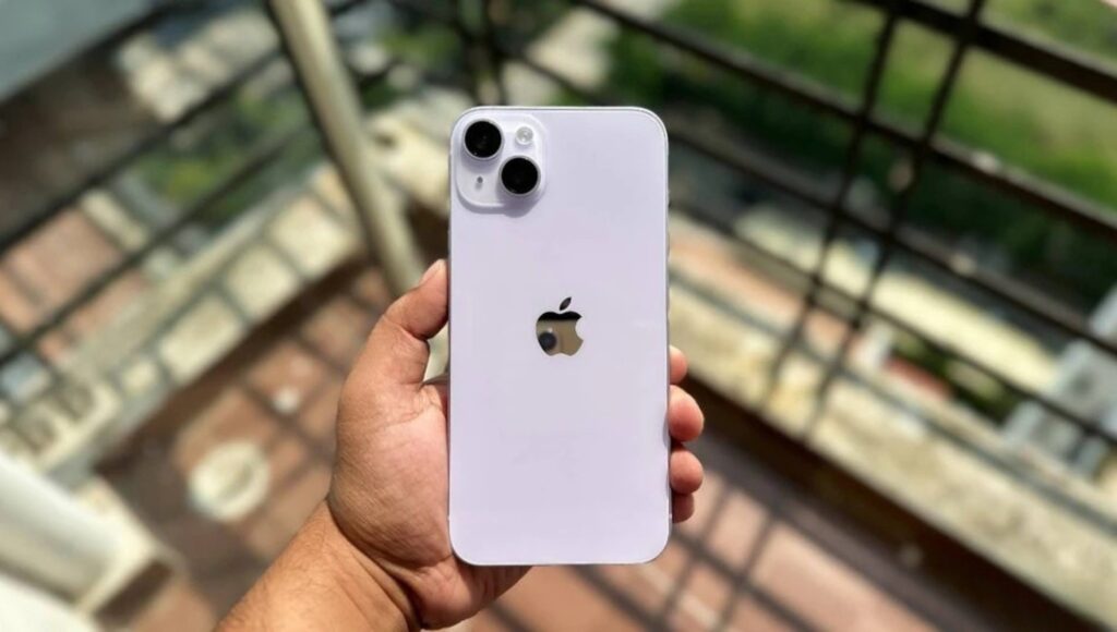 Apple iPhone 14 Plus: With a stunning display, powerful performance, and excellent camera quality, now at just ₹29,500*