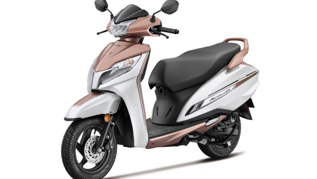 Launched at ₹80,000, the Honda Activa 125 is a reliable scooter in India, offering excellent mileage and powerful performance.