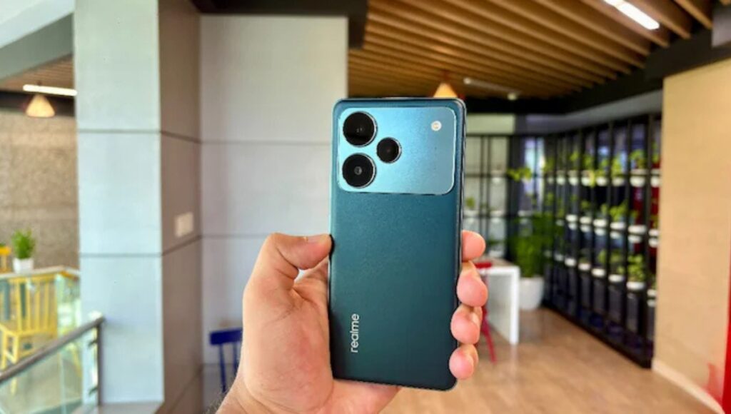 Realme P4x